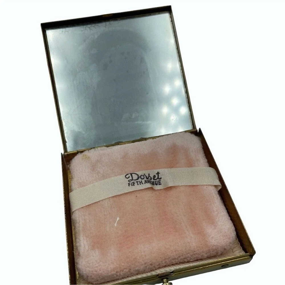 Dorset vintage compact